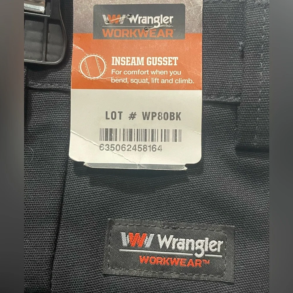 Men's Wrangler Workwear Pants 36x32 Black Cargo Relaxed Fit NWT